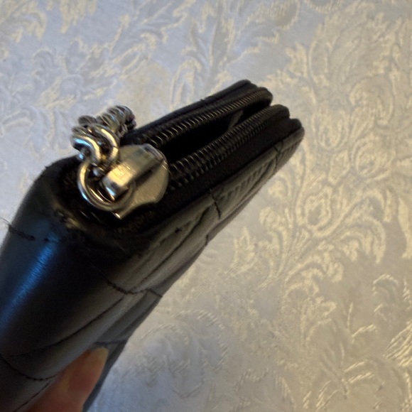 CHANEL Black Quilted Zipper Wallet💕 - Picture 13 of 15